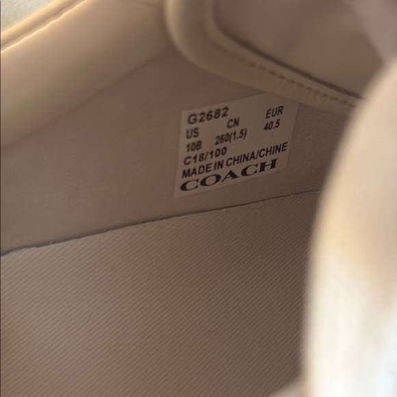 Coach NWOT White Leather Sneakers with Floral Accent on Heel Size 10 - Picture 2 of 5